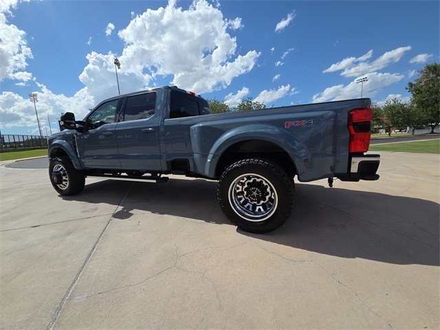 Photo of 2023 Ford F-450SD Lariat